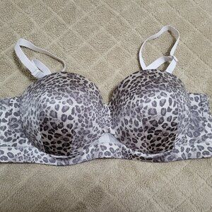 Cacique 44C Comfort Bliss Lightly Lined Multi-Way Strapless Bra